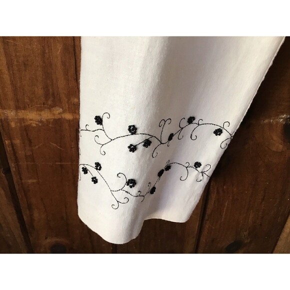 Outfit Petite White Dress Pants Sz 10P Linen Blend Beaded Embroidered Ankle Crop - Picture 5 of 8